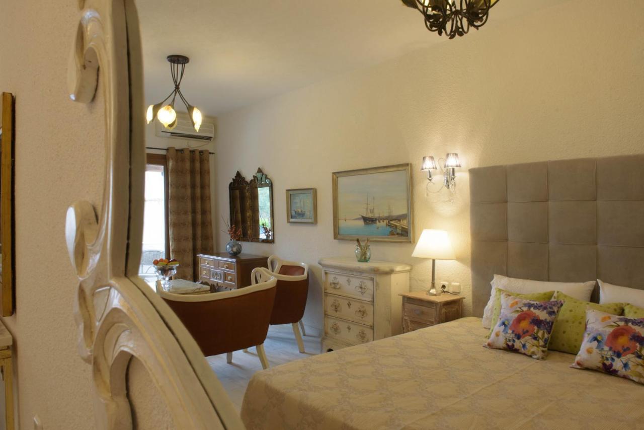 Leandros Hotel Nea Roda Exterior photo