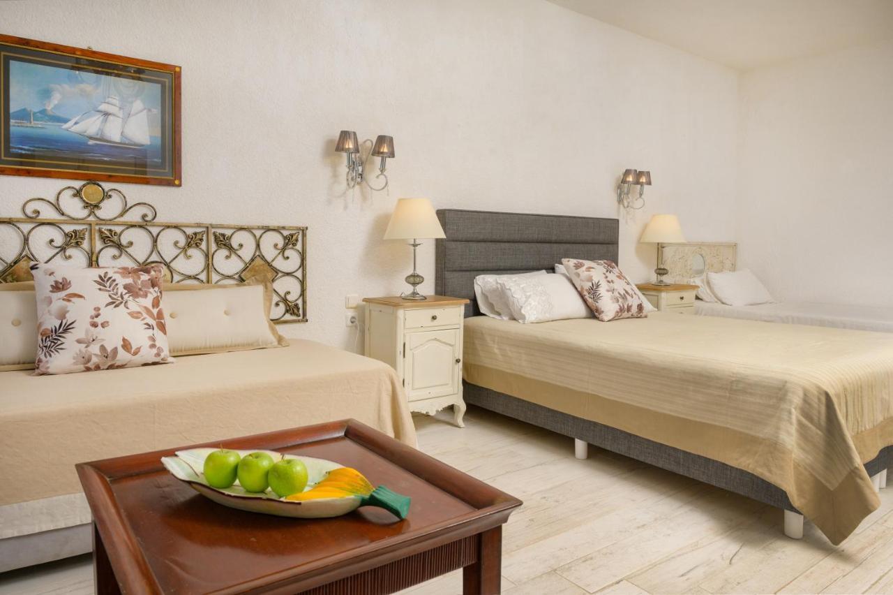 Leandros Hotel Nea Roda Exterior photo