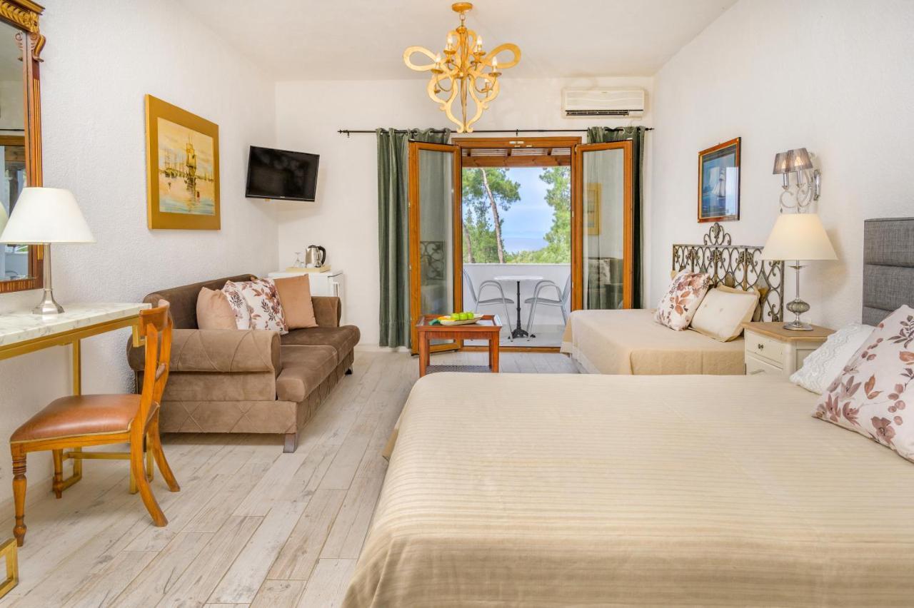 Leandros Hotel Nea Roda Exterior photo
