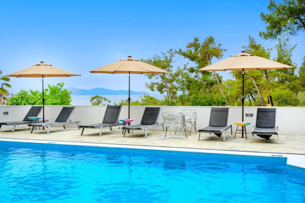 Leandros Hotel Nea Roda Exterior photo