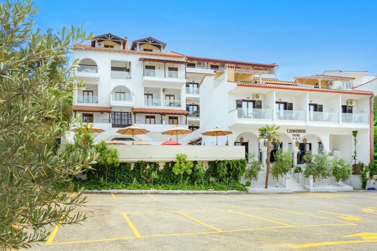 Leandros Hotel Nea Roda Exterior photo