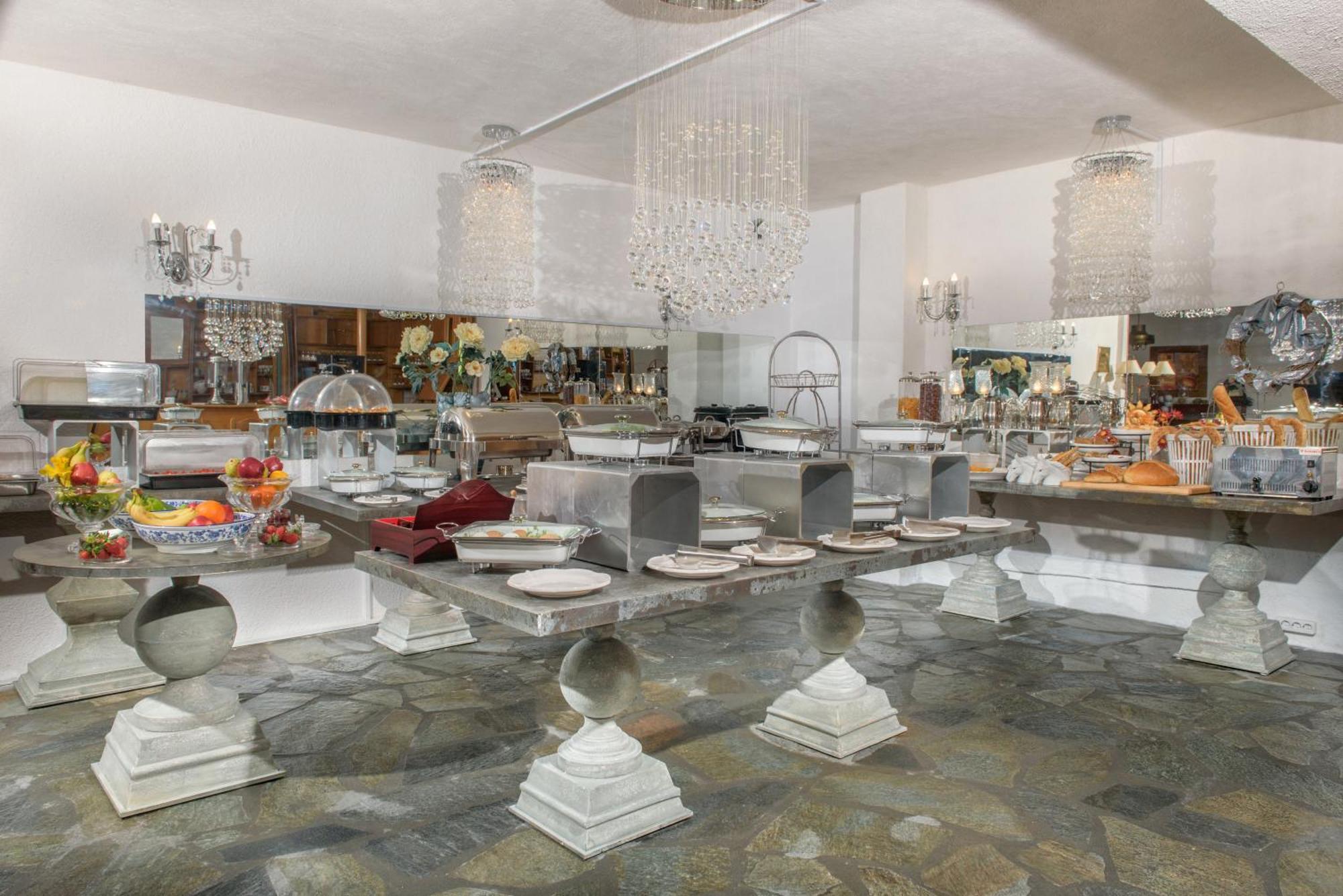 Leandros Hotel Nea Roda Exterior photo